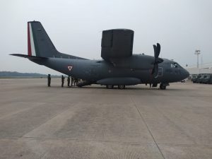 Secretaría de la Defensa Nacional Prensa Ejército y Fuerza Aérea Mexicanos trasladaron 4 toneladas de insumos y equipo médico al estado de Tabasco