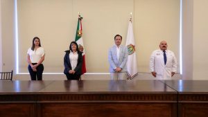 Gobernador de Veracruz recibe a directora nacional del DIF para alistar estrategia contra COVID-19