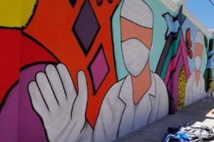 Pintan en Tijuana mural dedicado al personal médico