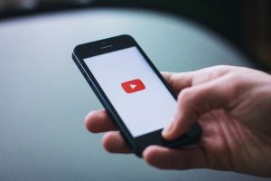 YouTube prueba función de videos al estilo TikTok