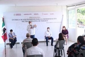 Anuncia Adán Augusto construcciones de hospital regional y planta potabilizadora en Teapa