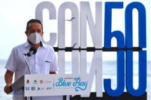 Banderas Blue Flag en el Caribe Mexicano brindan confiabilidad a los turistas: Carlos Joaquín