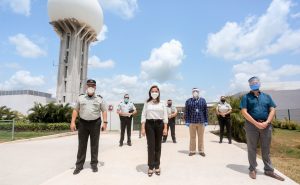 Con la Federacion y Estado, mantiene BJ vigilancia sanitaria en transporte de pasajeros en el Aeropuerto Internacional de Cancún