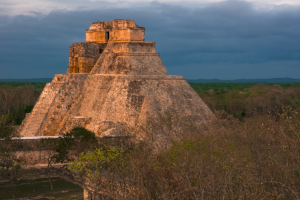 Yucatán firma convenio de colaboración con Fonatur para el desarrollo turístico de la Ruta Puuc