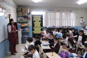 Gobierno de CDMX dará becas a alumnos que cambien de escuelas privadas a públicas