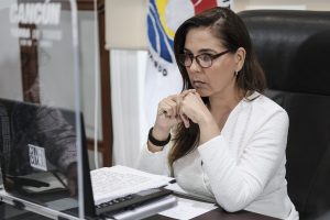 Cancún esta de pie, sostiene Mara en cumbre de Turismo