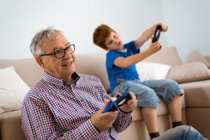 Videojuegos fortalecen la memoria de los adultos mayores