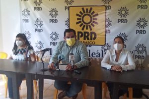 Con programas sociales Morena presiona a ciudadanos en recolección de firmas para juicios de ex presidentes: PRD