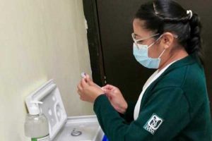Invita IMSS a unirse a campaña para completar esquemas de vacunación en Yucatán