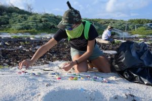 La FPMC se suma a la XXXV Jornada Internacional de Limpieza de Playas en Cozumel