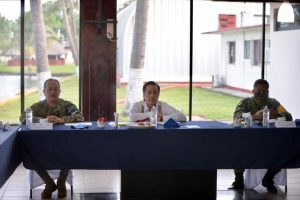 Encabeza gobernador de Veracruz mesa de seguridad en Coatzacoalcos
