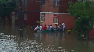 Suman 24 mil afectados por lluvias y desbordamiento de ríos en Tabasco