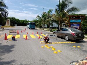 Mejora señalética vial el gobierno de Victor Mas Tah en Tulum