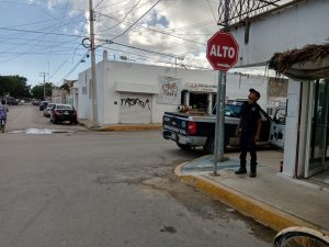 Ingenieria y Educación Vial coloca nuevos señalamientos en Tulum