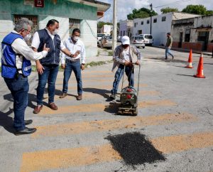 Refuerzan acciones del Programa Emergente de Bacheo y mantenimiento vial en Mérida
