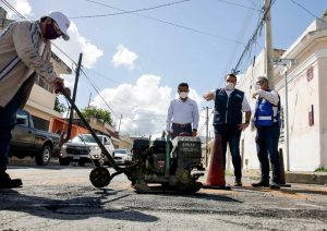 Continua el buen avance del Programa Emergente de Bacheo en Mérida