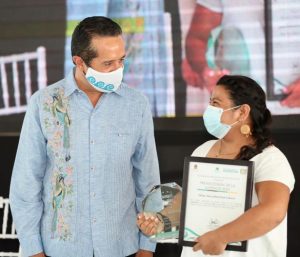 Carlos Joaquín convoca a jóvenes a desafiar la impunidad y la corrupción para construir un mejor futuro