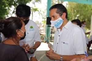 Carlos Joaquín escucha y atiende las necesidades de la gente de Ignacio Zaragoza