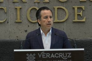 Por decreto, dependencias no podrán hacer cenas o reuniones por fin de año: Gobernador de Veracruz