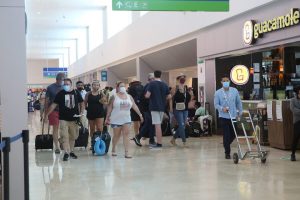 Aeropuerto Internacional de Cancún registra más de 350 vuelos programados