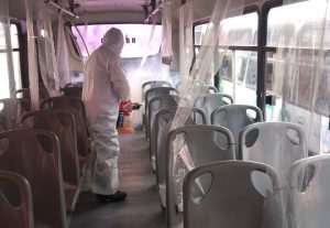 Llama IMSS mantener medidas de prevención Covid 19 en transporte público de Mérida