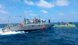 Marina asegura narcosubmarino en costas de Oaxaca