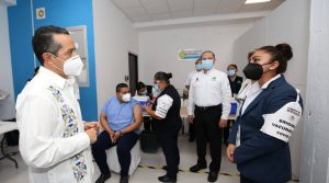 Quintana Roo es el primer estado del país en cumplir con la meta de vacunación: Carlos Joaquín