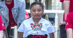 Conoce a Xóchitl, la primera niña en ganar el premio en ciencia nuclear de la UNAM