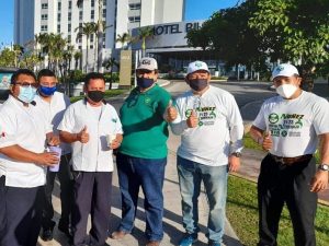 Mantener estrategias legales contra Uber y exigir a las autoridades que se sancione al transporte irregular conforme a la Ley, acordó Heriberto Núñez con concesionarios que trabajan en la Zona Hotelera de Cancún