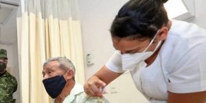Protocolos de vacunación a adultos mayores en Yucatán no se están respetando