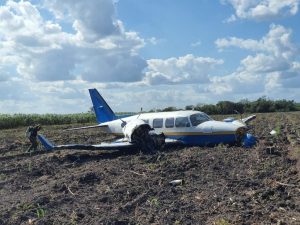 Aterriza de emergencia aeronave en zona rural de Chetumal, Quintana Roo