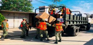Se han entregado casi 22 mil paquetes de enseres a damnificados en Tabasco el último mes: Sedena