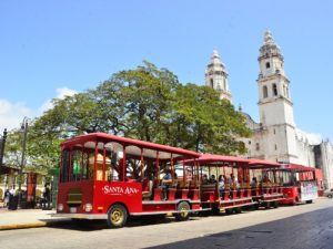 Llegan turistas nacionales a pasar la Semana Santa en Campeche