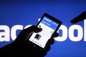 Facebook permitirá a usuarios configurar lo que ven en su muro