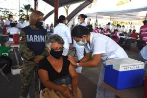 En orden y tranquilidad, la segunda jornada de vacunación contra la COVID-19 en Cancún