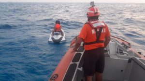 Armada de México rescata a conductor de moto acuática a la deriva en aguas de Isla Mujeres