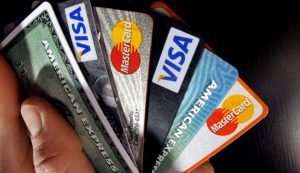 ¿Qué intereses cobra una tarjeta de crédito?