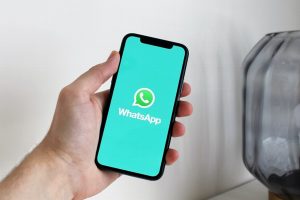 WhatsApp bloquea 2 millones de usuarios