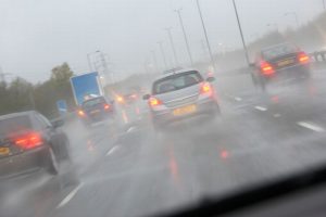 Reportan lluvia en autopista Córdoba-Veracruz. Llaman a circular con precaución