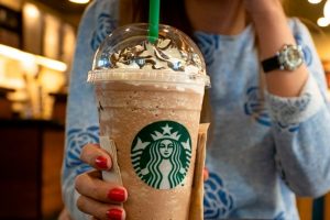Starbucks incrementará pronto el precio a sus productos