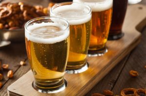 La cerveza disminuiría el riesgo de enfermedades cardiovasculares, revela estudio