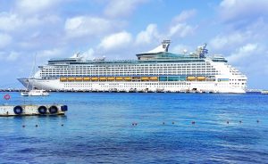 Cozumel mantiene un incremento progresivo en el arribo de cruceros: APIQROO