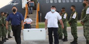 Arriba a Yucatán un cargamento con 135,300 vacunas contra el Coronavirus