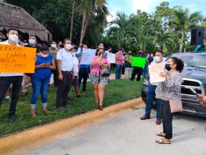 Obligan a trabajadores Croquistas a manifestarse frente al Hard Rock Hotel Riviera Maya