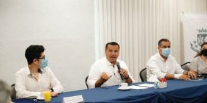 Renán Barrera lidera encuentro con presidentes municipales electos de distintas partes del país