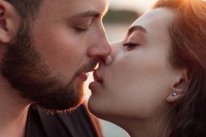 Beneficios de los besos comprobados por la ciencia