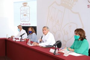 Se reúne gobernador de Tabasco con los 17 alcaldes electos en Palacio de Gobierno