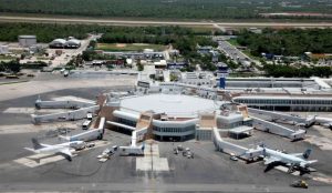 El Aeropuerto Internacional de Cancún, reporta 427 operaciones hoy lunes