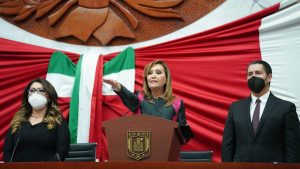 Lorena Cuéllar Cisneros rinde protesta como gobernadora de Tlaxcala