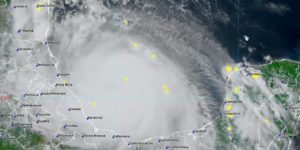 México se mantiene en alerta ante posible impacto de Grace como huracán categoría 2 en Veracruz